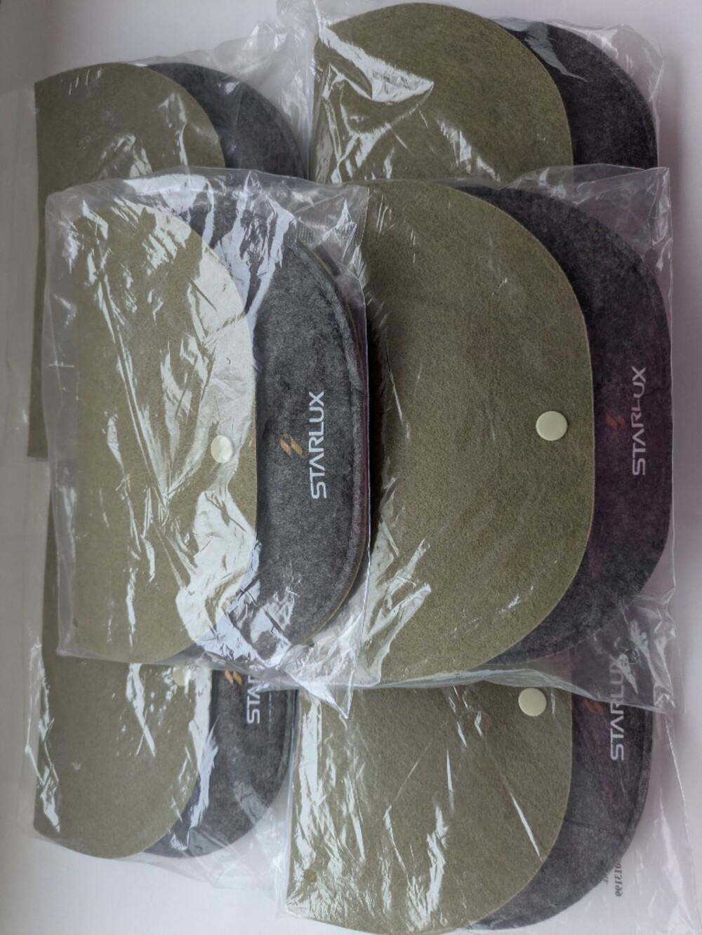 Starlux Seven Travel Amenity Kits in Grey